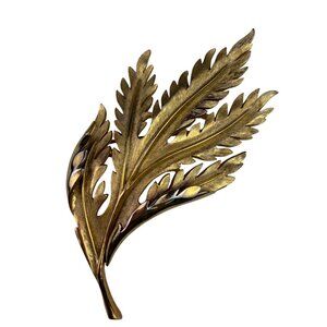 Trifari Womens Gold Tone Metal Leaf Design Vintage Brooch Pin Jewelry